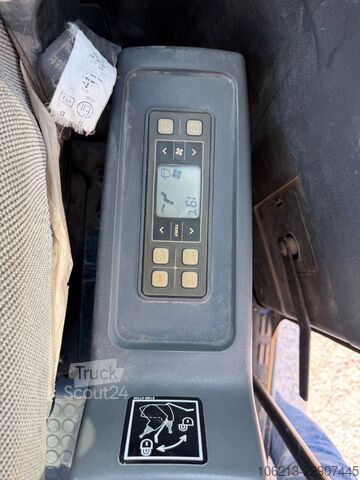 Mini-pelle HYUNDAI ROBEX 80CR-9A