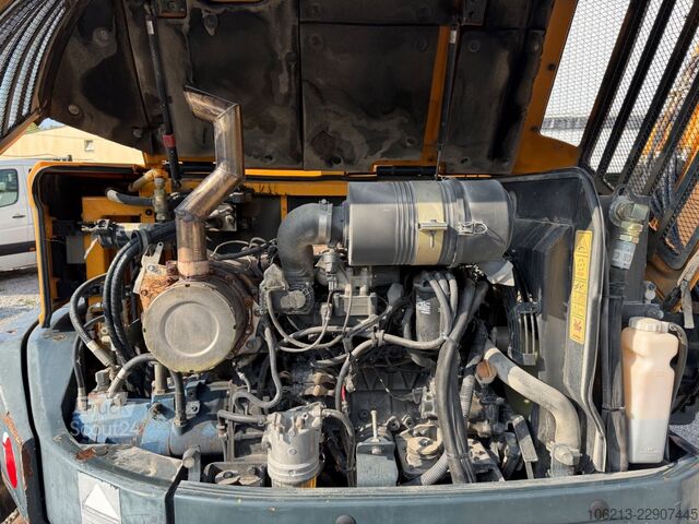 Mini-pelle HYUNDAI ROBEX 80CR-9A