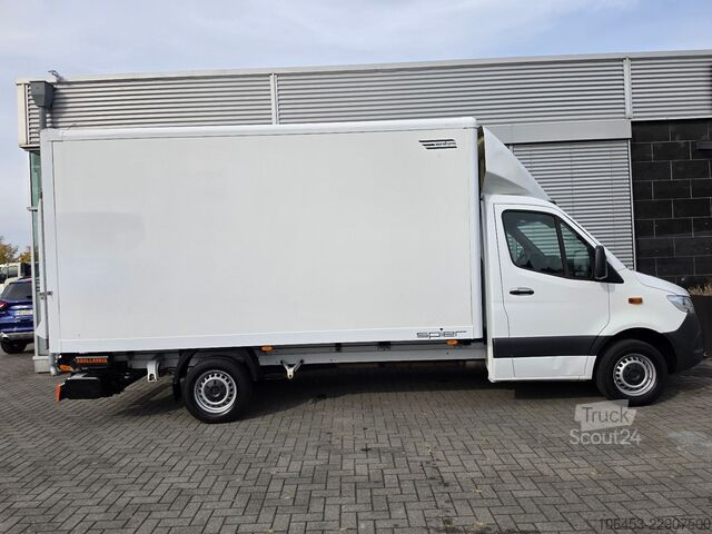 Furgon skrzyniowy MERCEDES-BENZ Sprinter 316 CDI Koffer/LDW/AC/Tempo/Navi/3 Sitz
