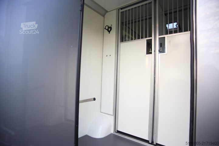 Přeprava koní Opel Movano AKX S3 paardenwagen hengsten uitvoering ...