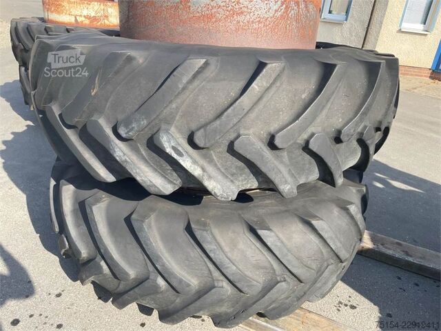 Δίδυμη ελαστικοποίηση 20.8R42 & 16.90R30  Zwillingsbereifung 20.8R42 & 16.90R30