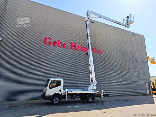 Lyftplattform Nissan Cabstar 35.13 NT400 Multitel MX 250