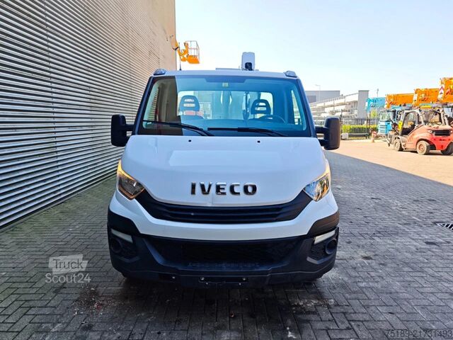Piattaforma di sollevamento Iveco Daily 35-120 Multitel MX 250