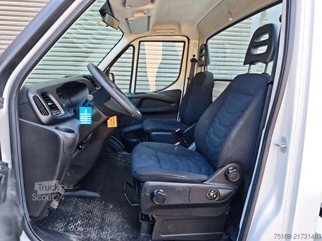 Piattaforma di sollevamento Iveco Daily 35-120 Multitel MX 250