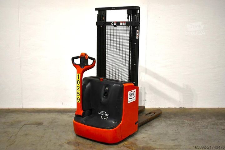 Manuell stabler Linde L 12 i 1172