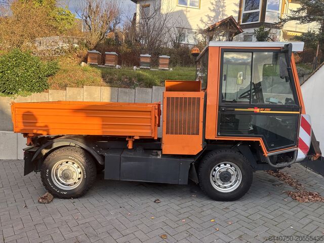 Lastbil med vekselopbygning Kiefer HY1351