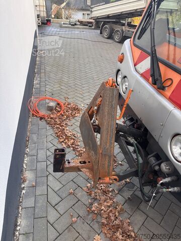 Ciężarówka z wymienną zabudową Kiefer HY1351