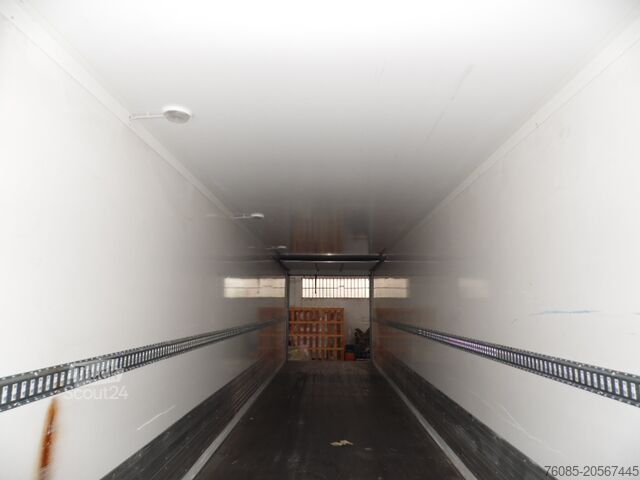 Návěs s plachtou Viberti MOD M104.09