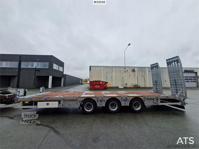 Dieplader Alim Treyler Machine trailer 3 axles - Completely galva