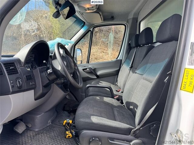 Kombi s vysokou střechou Mercedes-Benz Sprinter 8 Pallets.