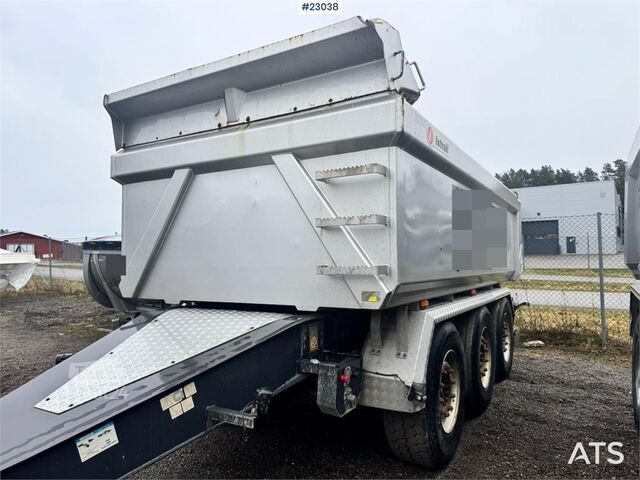 Remorque triple essieu Istrail Istrail triple-axle trailer