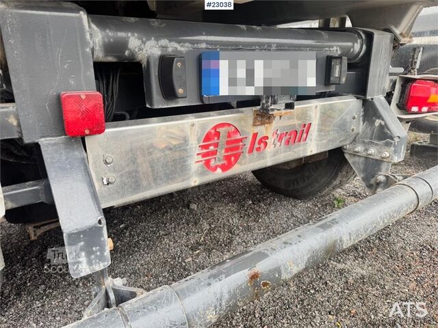 Remorque triple essieu Istrail Istrail triple-axle trailer