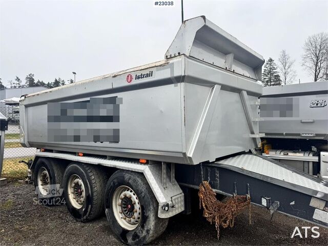 Remorque triple essieu Istrail Istrail triple-axle trailer