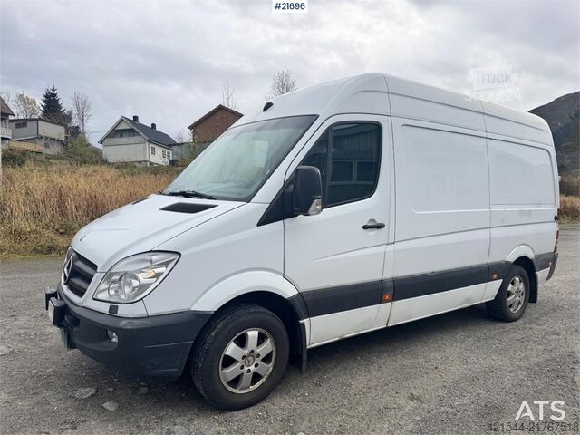 Kombi s vysokou střechou Mercedes-Benz Sprinter 316 w/ Lift REPAIR OBJECT