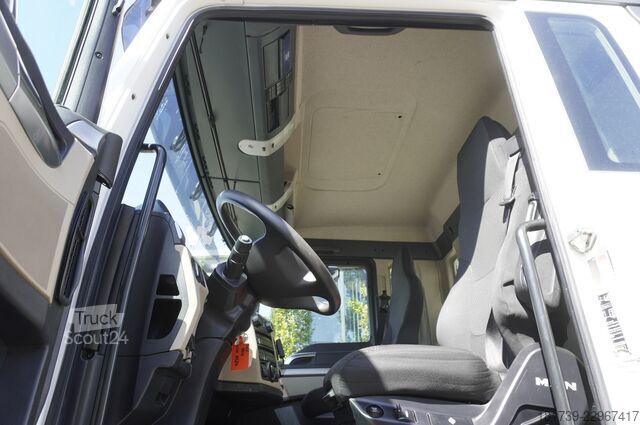 Платформа с краном MAN TGS 26.420 6x4 / Fassi F215A.2.24