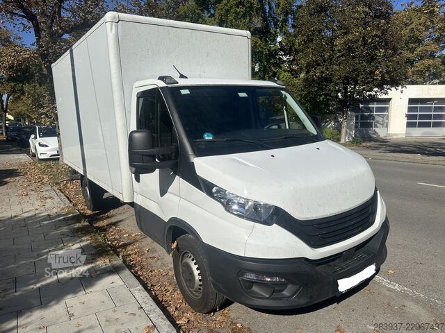 Vrachtwagen met bakwagen Iveco Daily 35S14