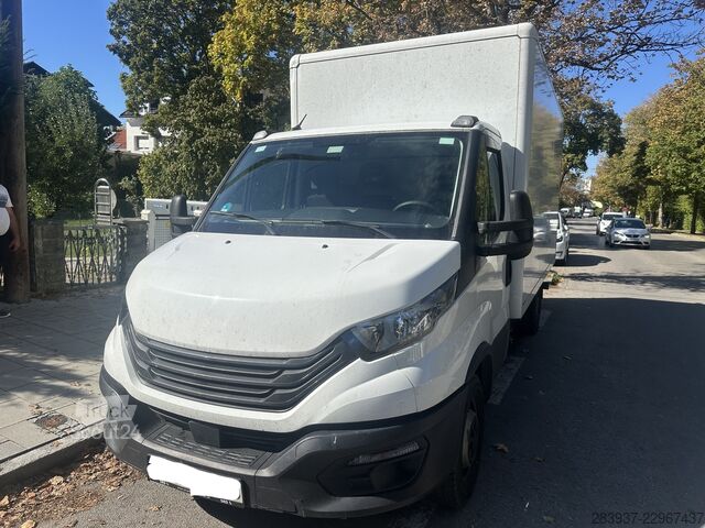 Vrachtwagen met bakwagen Iveco Daily 35S14