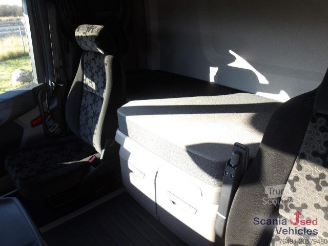 Gefahrgut LKW Scania R 460 A4x2NA / Schubbodenhydraulik