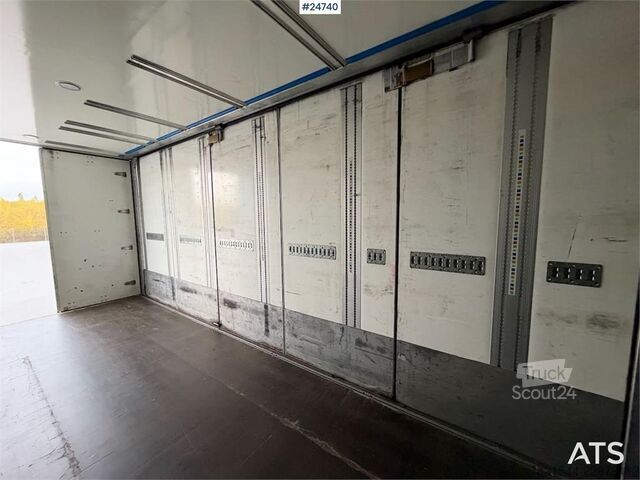  Ekeri Box semi-trailer - full side opening