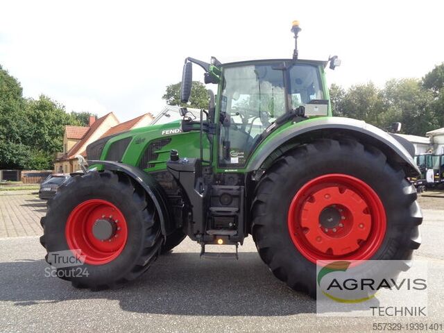 Tractor Fendt 826 VARIO S4