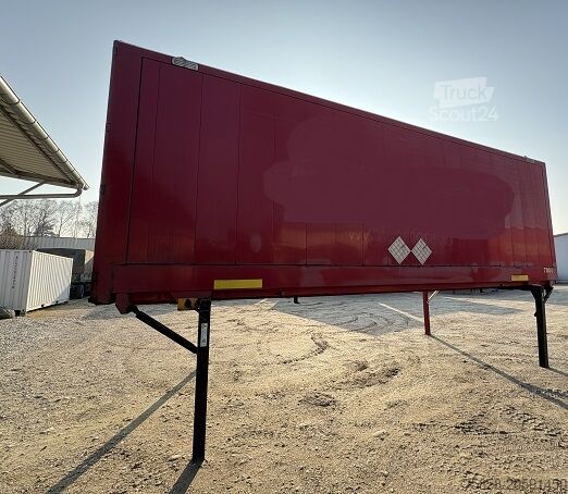 Cambio de carrocería por carrocería de caja Krone 7,45m Wechselkoffer mit Türen