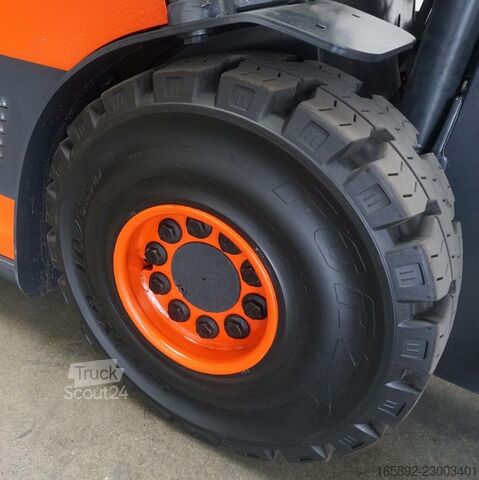 Viljuškar Linde E 25 387
