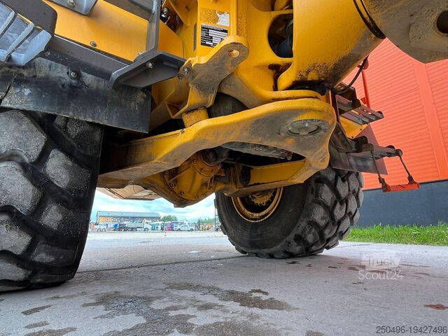 Kipper Volvo A 30 G 6x6 BOX L=5094 mm