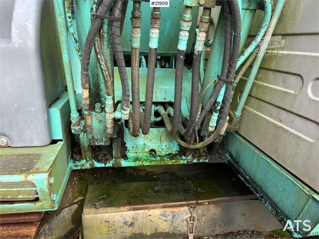 Pásové rýpadlo Kobelco sk135SRLC w/ sanding bucket and digging bucket