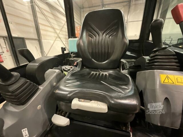 Mini ekskavatör Kubota KX 019-4