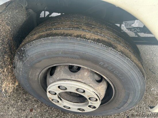 Samochód ciężarowy z plandeką typu platforma DAF LF 260 16 TONNER PLANE MIT LBW, AUTOMATIK, E6