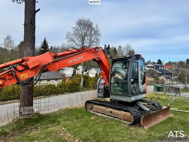 Bandgrävare Hitachi ZX85US-3 Crawler Excavator with 3 buckets and grap