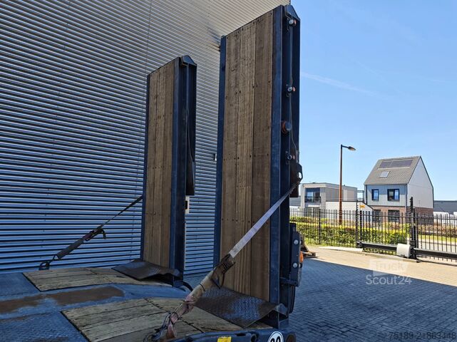 Semi low-loader Faymonville F-S43-1ABA 4 Meter Extand. Radmulden Ramps!