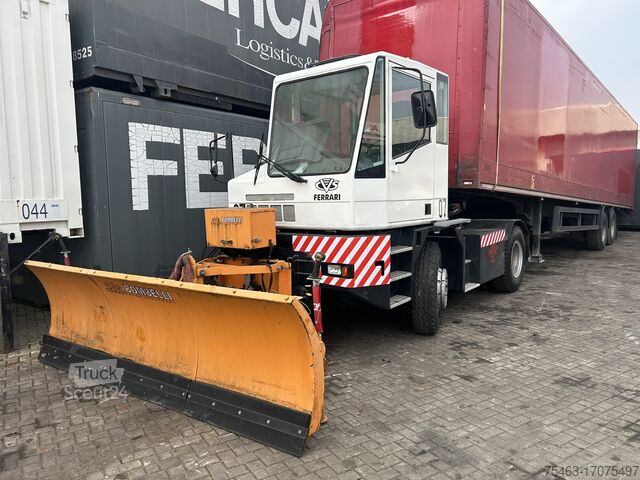 Ciągnik holowniczy CVS Ferrari TT2516