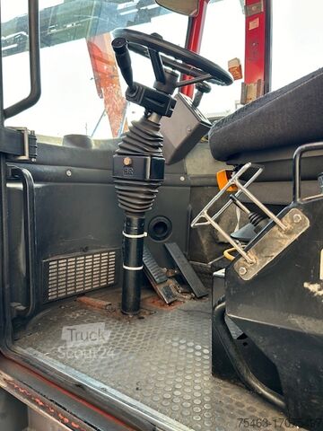 Ciągnik holowniczy CVS Ferrari TT2516