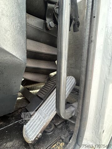 Ciągnik holowniczy CVS Ferrari TT2516