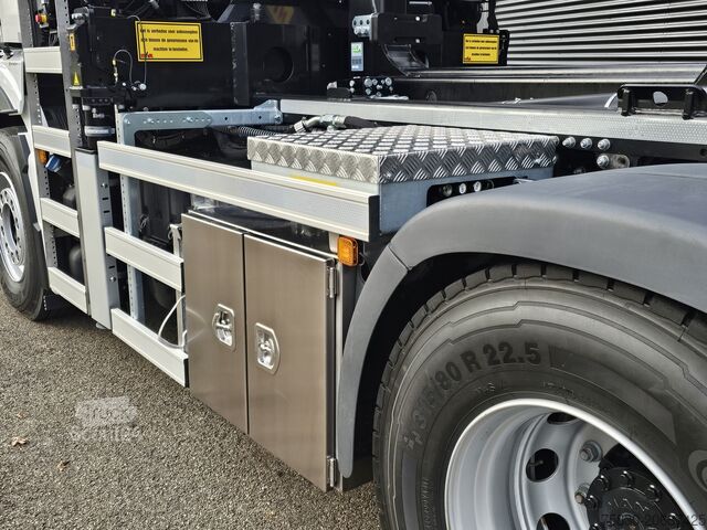 Kablio rankenos sistema MAN TGS 35.470 8x4 / HMF 2243 Z KRAAN + HAAKARM