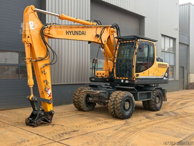 Колесный экскаватор Hyundai Robex 180W-9A