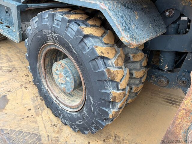 Колесный экскаватор Hyundai Robex 180W-9A