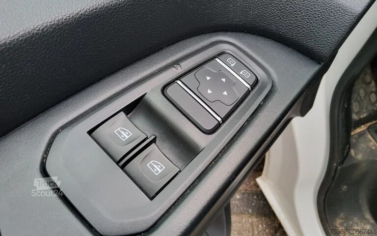 Box van Renault Trafic 150.30 L2H1 WIT - BV3 ALARM - EURO 6 - V...