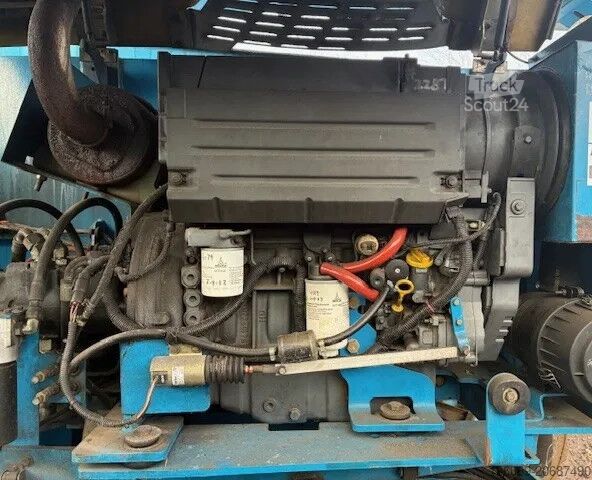 Plataforma de trabalho telescópica articulada Genie ZX135/70