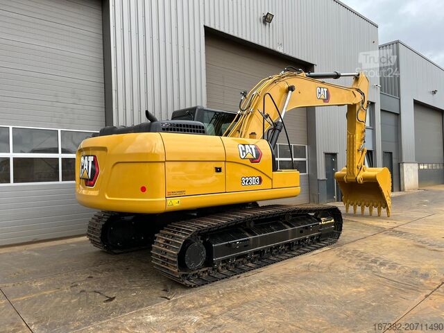 гусеничний екскаватор Caterpillar 323D3