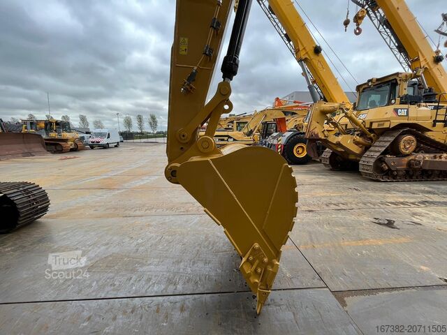 гусеничний екскаватор Caterpillar 323D3