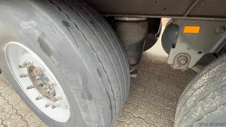 Refrigerated/frozen transport Schmitz Cargobull SKO 24 5x Meatrails Rohrbahnen Fleisch Carrier ...