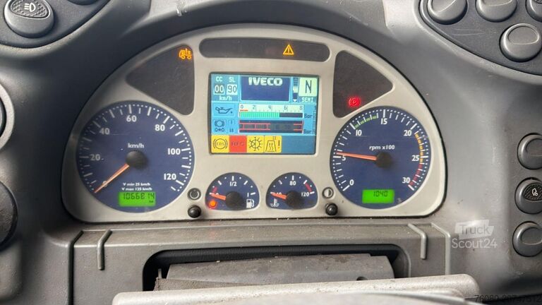 Kabinli şasi Iveco Stralis 430 (6X2 / AIRCO)