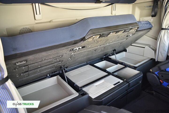 стандартный тракторный агрегат VOLVO FH 460 Globetrotter XL Varios i-Save