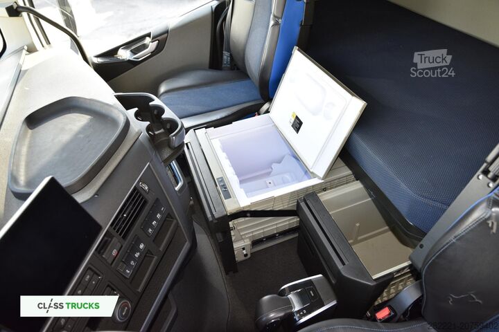 стандартный тракторный агрегат VOLVO FH 460 Globetrotter XL Varios i-Save