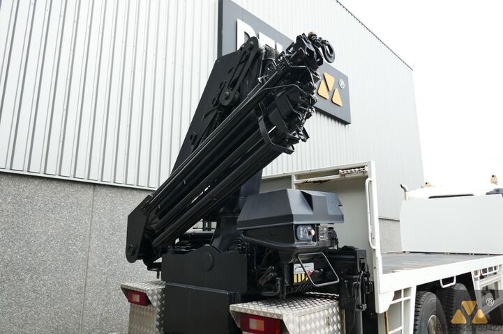 Grue Hino 700FY crane