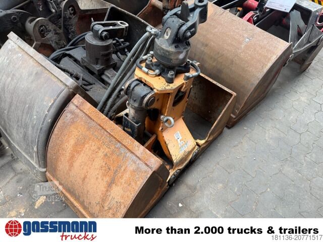 Gru montata su autocarro Terex EK607A-300