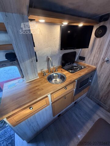 Avtodom Chrysler Dodge Cobra B300 RAM V8