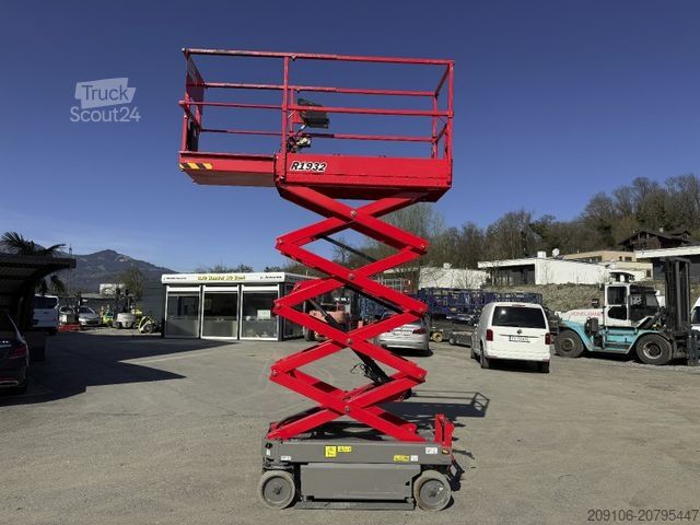 Darbo platforma JLG R 1932 ScherenBühnen 8 Meter